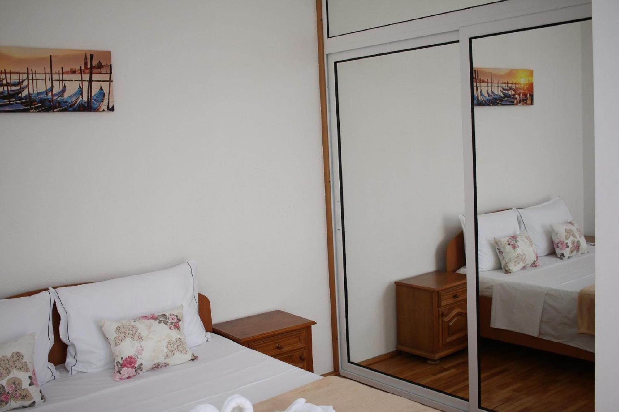 Pensiunea Casa Johnelly Costinești Zimmer foto